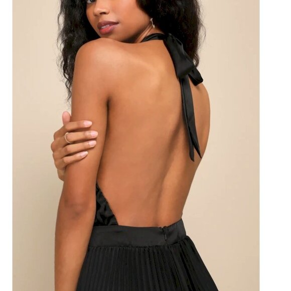 Midnight Moves Navy Blue Pleated Satin Cutout Halter Maxi Dress Size Large NWOT - Picture 4 of 12